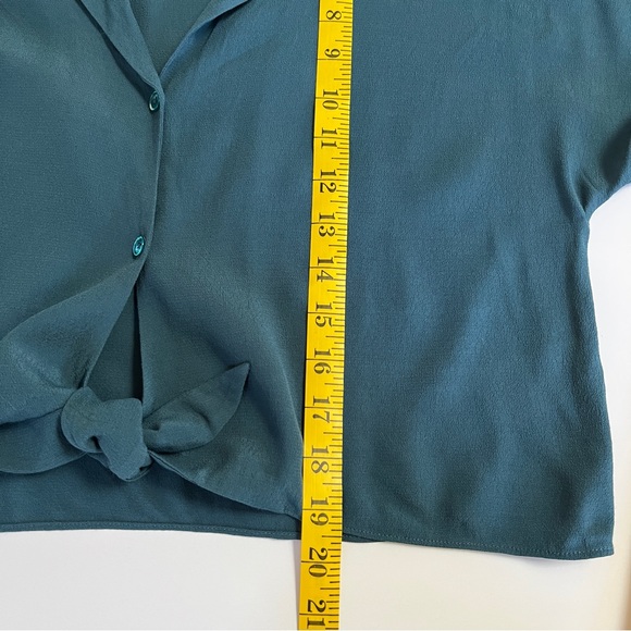 Aritzia WILFRED FREE⎮The Tie-Front Blouse⎮cropped button front⎮dark teal blue⎮S - Picture 11 of 16